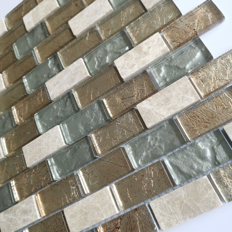 Small Chip Size 1*2 Inch Gold Foil in Silvery Color Mixed Beige Color Marble Glass Mosaic Tiles